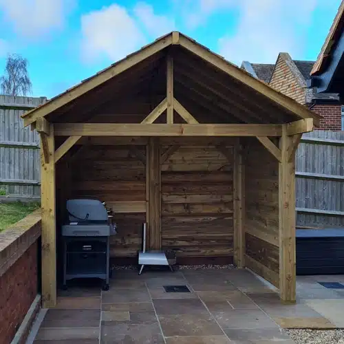 A Practical Shelter with a Natural Finish image